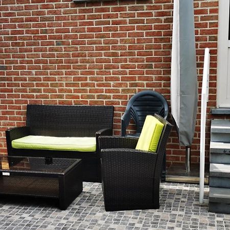 Studio Equipe Brussels Sint-Pieters-Leeuw Exterior foto